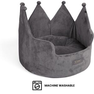 NANDOG pet bed. Never used.

18"L x 18"W x 14"Th